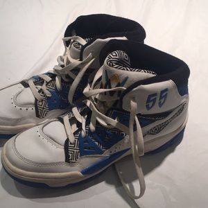 Almost New Basketball Shoes